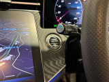 バックカメラにより駐車時の後方確認も楽にできます。