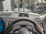 弊社お客様より頂いた下取車やデモカーが在庫の殆どを占めています。車の経歴や整備記録が分かり、ご安心してお車をお選び頂ける正規ディーラーならではのラインナップでございます。