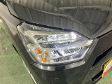 LEDヘッドライト付き。夜間の運転も安心ですね