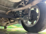 お車を安心してお乗りいただく為には、足回りの定期点検が欠かせません。サービスサポート(有償保証)では無料点検もご提供しており、安心のカーライフをお過ごしいただけるサポート体制が整っています。