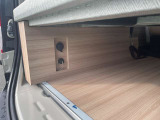 AC100V外部電源コンセント&12V電源ソケット