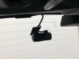 自社整備工場で点検整備をおこなってからお渡ししています。車検が残っている場合は『12ヶ月点検整備』を、車検整備付きの場合は『車検整備』をおこないます。整備費用は車両本体価格に含まれています。