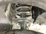 お車を安心してお乗りいただく為には、足回りの定期点検が欠かせません。サービスサポート(有償保証)では無料点検もご提供しており、安心のカーライフをお過ごしいただけるサポート体制が整っています。