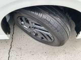 純正のアルミホイールで足元すっきり