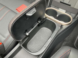 車両の詳細、ご質問につきましては、弊社営業スタッフまでお気軽にご連絡下さいませ。遠方のお客様には実車の詳細画像送信も承ります。