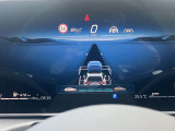 レーダーセンサーを利用して前走車との車間距離を適切に保持するディスタンスアシストを装備。安全で快適なドライブを支援いたします。