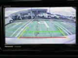 バック時はカメラが作動し、後方確認をサポートしてくれます。