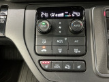 Wエアコン付きです!運転席・助手席それぞれ快適な車内でお過ごしいただけます。寒い時期には嬉しいシートヒーター付きです!