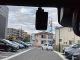 弊社では機器が付いていても「ドラレコ無し」販売としていますので、動作保証はございません。また、ドラレコのご利用には別途SDカードが必要です。