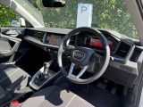 ご納車前に行います点検100項目におきまして、専用のテスターやツールを用いて細かな診断を行います。