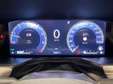 メーター中央にはマルチビューディスプレイ。車両に関するさまざまなデータをスクロールしてフルカラーで確認できます。