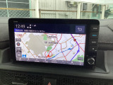 純正9インチメモリーナビ(LXM-242ZFNi)を装着しております。AM、FM、Bluetooth、フルセグTVがご使用いただけます。初めて訪れた場所でも安心ですね!