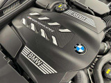 V型8気筒Mパフォーマンスツインパワーターボエンジン
