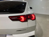 リアランプ 立体的な造形としてBMWらしい個性的なリアビューを明確化しました。