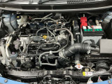 技術が詰まったエンジンルームもご覧の通りピカピカにクリーニング済みです。