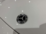 メルセデス・ベンツ[認定中古車]は、メルセデス・ベンツ日本株式会社が認定するメーカー保証制度が適用される中古車です。これは正規販売店のみで認められた保証制度です。