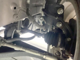 お車を安心してお乗りいただく為には、足回りの定期点検が欠かせません。サービスサポート(有償保証)では無料点検もご提供しており、安心のカーライフをお過ごしいただけるサポート体制が整っています。