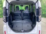普段のお買い物や通勤、送迎等に十分な荷室スペースを確保しております。セカンドシートを倒すと、大きな荷物の積載も可能です♪