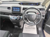 運転席周りの画像です