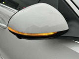 納車前整備は、検査ライン等の施設が充実した当店3階の指定工場で入念に行います。メルセデス・ベンツの定める厳しい基準をクリアしたお車のみをご案内させて頂きます。