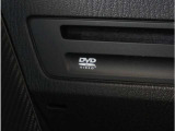 【DVD】DVD再生可能です。お好きな映画、ドラマ、アニメを車内でお楽しみください。