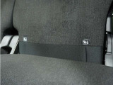 ◆ISOFIX◆シートベルトいらずでチャイルドシートと固定金具を連結するだけでがっちり固定できます。