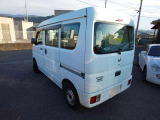 30台近くの展示車両をご用意し、ご来店お待ちしております。在庫は随時入れ替わっていますので、希望の車がない場合もちょくちょくサイトをご確認ください。
