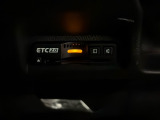 有料道路のレーン通過に便利なETC2.0車載器を装着しています。ご利用にはセットアップが必要となります。