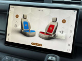 【14ウェイ電動フロントシート(ヒーター、メモリ、4ウェイマニュアルヘッドレスト付)】季節を問わず快適なドライブができるようヒーターが搭載されております。