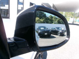車線変更の注意表示も装備しておりますので安心してドライビングを楽しむことができます!