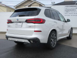 名鉄AUTOオリジナルコーティングMコートをはじめウインドフィルム施工、ドライブレコーダー取付、BMWパフォーマンスアクセサリーなど各種承ります。