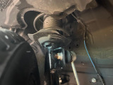 お車を安心してお乗りいただく為には、足回りの定期点検が欠かせません。サービスサポート(有償保証)では無料点検もご提供しており、安心のカーライフをお過ごしいただけるサポート体制が整っています。
