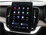 Google搭載のボルボなら、車内にいながら多彩なデジタルライフをお楽しみいただけます。Google Playから必要なアプリをダウンロードして、有意義な移動時間を楽しみましょう。