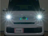 LEDヘッドライト(オートハイビーム機能付)が搭載されており、遠くまで明るく均一に照らし、高速道路等での安心感が向上しております。