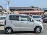 当店は、大分東郵便局から大分宮河内インターに向かって行くとダイレックス前のガソリンスタンドです。住所:大分県大分市南112-1 電話番号097-528-8941