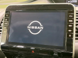【メーカー純正10インチナビ】インテリアに溶け込むスタイリッシュな「専用設計」メーカーナビを装備♪視認性や操作性など基本性能にも優れ、より上質なカーライフをお楽しみいただけます。