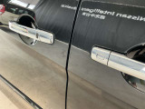 オートスライドドアは、運転席前にあるスイッチの操作でもオート開閉ができ、とても便利です。