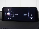【純正マツダコネクトナビ】美しい地図画面と簡単操作が特徴です。手元のコマンダーで操作が可能なので入力や操作も便利ですね!各種車両設定や車両情報を確認することも可能です。