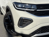 LEDマトリックスヘッドライト「IQ.LIGHT」。対向車や先行車を検知し、LEDを個別制御。まぶしさを抑えながら、夜間の視界をしっかり確保。