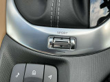 AT車になりますのでスポーツモードに切り替えるスイッチがあります!