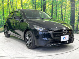 高透明度のガラス皮膜で撥水はもちろん、上質なツヤ・光沢を実現。紫外線や酸性雨から大切な愛車を保護し、色あせ・劣化を防止。「弾スプラッシュコート」、「弾プリミッサコート」からお選びいただけます。