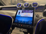 バックカメラにより駐車時の後方確認も楽にできます。