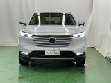 LEDヘッドライトを装備しています。LEDヘッドライトはとても明るく、雨の日や夜間走行も安全・安心です。オートライトコントロール付きで周囲の明るさに応じて自動で点灯・消灯します