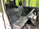 運転席シート廻りは使用感も少なく、良好な状態となっています。丁寧に使われていたことがよくわかりますね。