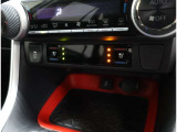 シートヒーター、ベンチレーション装備:寒い日や夏の暑い日に役立つ運転席・助手席に装備されています♪