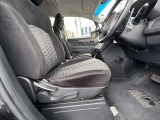 座り心地が良いシートなので長時間の運転でも快適にお過ごしいただけます。