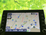 周辺の道路や施設を画面で確認でき、目的地までの道順を把握する際に便利です。行き慣れない場所への移動や、日々のお出かけの際にも役立つ装備です。