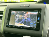 画面にテレビ映像が表示され、停車中の休憩時間などに映像を楽しめます。タッチ画面で内容を確認しやすく、お出かけ先で待ち時間を過ごす際にも活用できる装備です。
