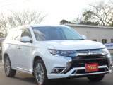 アウトランダーPHEV 2.4 G プラスパッケージ 4WD 