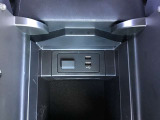 電源はこの中です